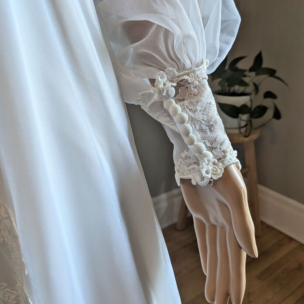 Vintage 1970s Bridallure Wedding Dress Floral Lace Gown Train Bridal Maxi Size 4 - Picture 13 of 16